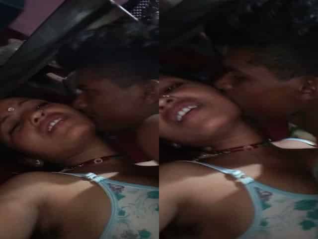 Village Bhabhi fucking selfie video looks hot