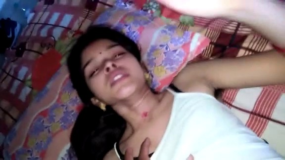 Sexy Slim Indian Babe Fucking
