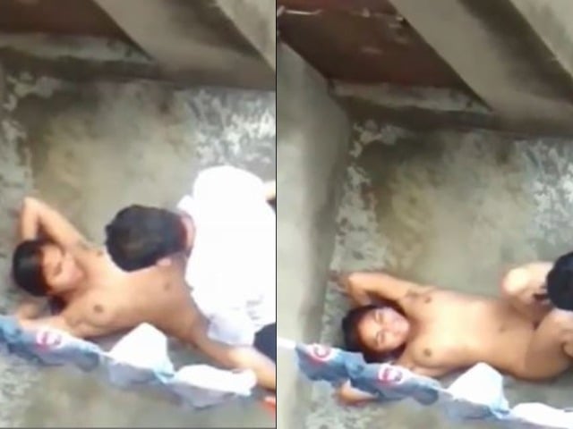 Nude Indian girl fucked on a rooftop