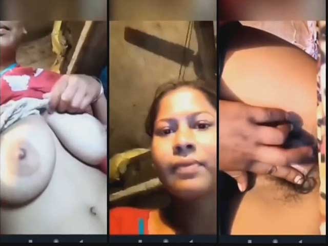 Village Desi girl shows boobs and pussy