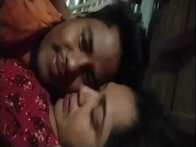 Mature Desi Bhabhi sex with younger Devar