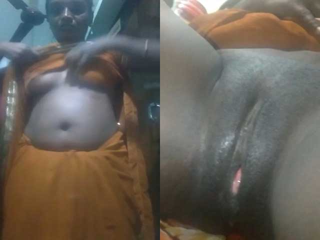 Village Bhabhi shows her boobs and pussy