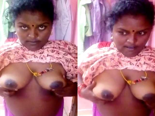 Mature south Indian wife boobs show MMS