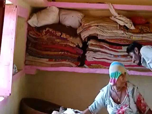 Village boy fucking mature aunty