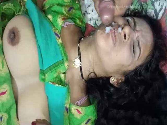 Punjabi Bhabhi getting cum facial after fucking